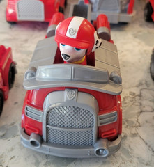 Paw Patrol Rescue Pups Rescue Marshall Fire Truck Spin Master 9 Trucks 8 Figures