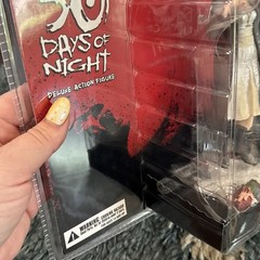 30 Days Of Night Deluxe IRIS Action Figure Sealed Horror ••NEW••
