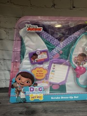 Disney Doc McStuffins Pet Vet Scrubs Dress-Up Set Outfit New Sealed 2015
