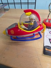 Bendos Space Ship with Figure Captain Bendo and 4 other figures 8B3
