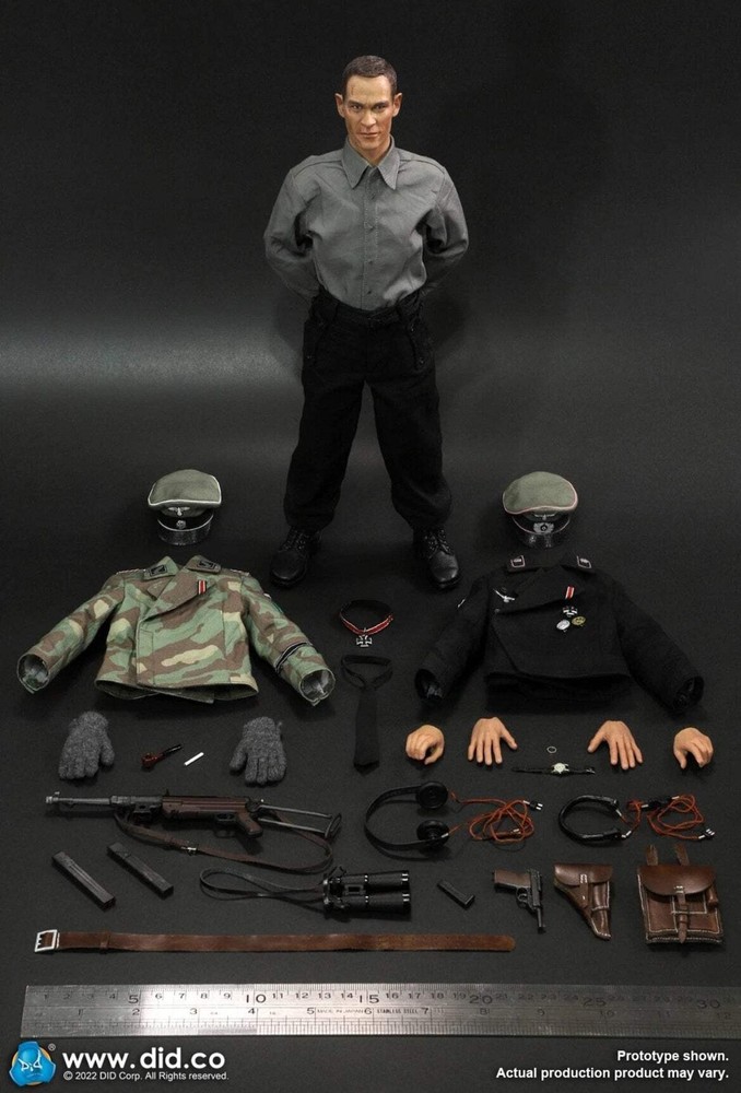 1/6 Scale WWII German Tanker Officer Jager – NIB DID