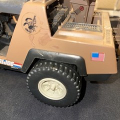 1984 Hasbro Jeep Mark II has steering wheel/ gas cans, no driver