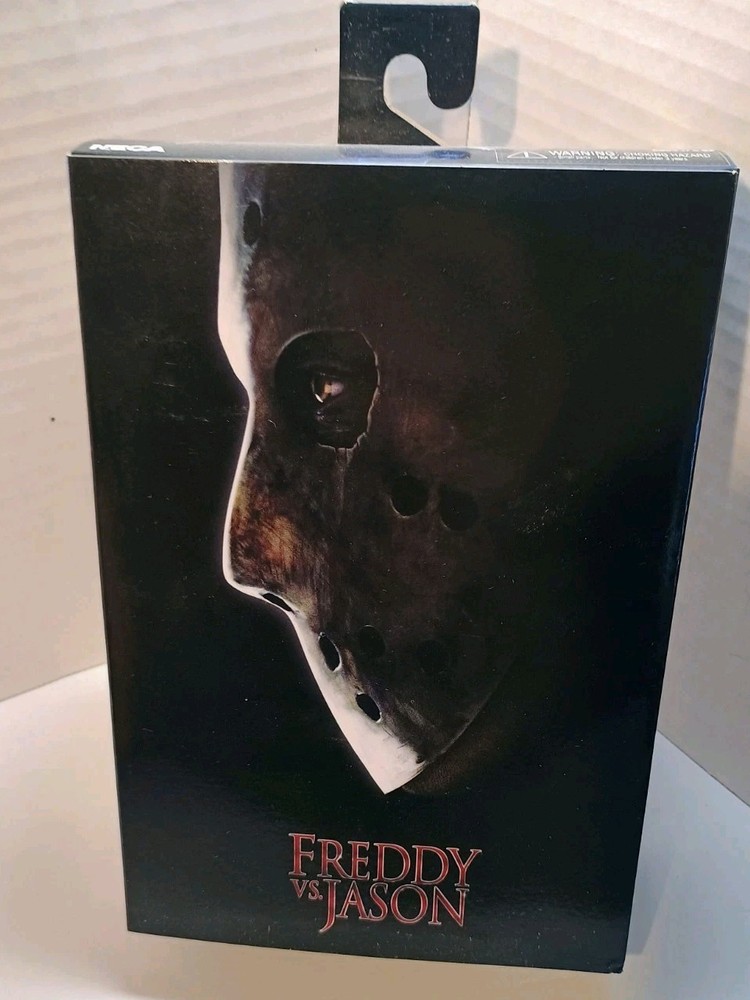 Freddy vs Jason Ultimate Jason Collect Action Figure NEW