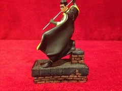Robin 1997 DC Comics Statue 5 1/2 Inches Tall 3 Inches Wide / Pre-Owned MINT