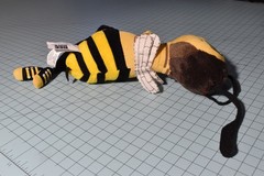 DREAMWORKS 2007 BEE MOVIE BARRY JERRY SEINFELD PLUSH 9″ TALL NANCO