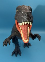 Jurassic World Lot Of 3 Dinosaurs. Sinoceratops, Triceratops, Abelisaurus.