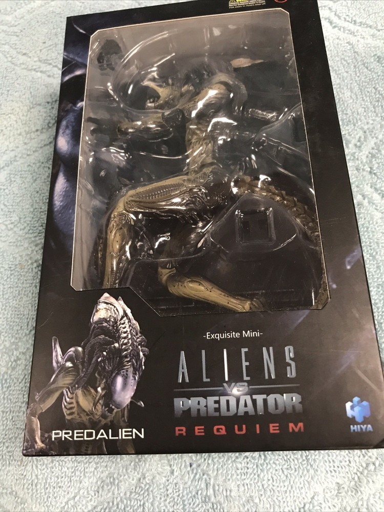 Hiya Toys Aliens vs Predator Requiem AVPR Alien Predalien