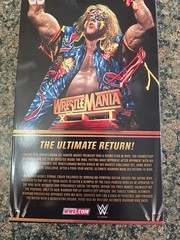 WWE Ringside Exclusive Elite Wrestlemania Ultimate Warrior Brand New Sealed…
