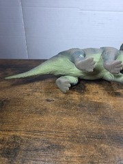 Vintage 1993 Jurassic Park Triceratops JP08 Kenner Dinosaur Toy Action Figure