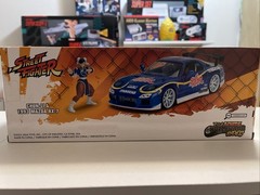 Street Fighter 1:24 1993 Mazda RX-7 Die-Cast Car & 2.75″ Chun-Li Figure New