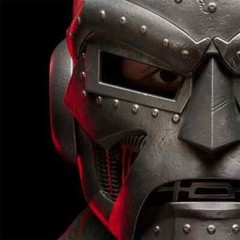 IN STOCK! Fantastic Four Marvel Legends Doctor Doom Premium Roleplay Helmet Prop