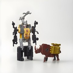 Transformers Retro Reissue 40th Anniversary Edition Bombshell/Ramhorn Figure Set