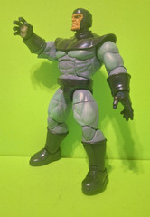Marvel Legends CONTROLLER BAF COMPLETE + GREAT COMIC BOOK AVENGERS TECH-ON # 2