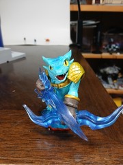Skylanders Franchise Blue Dragon Figure Toy w/ Blue Weapon, Plastic