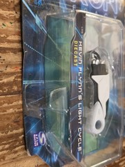Tron Legacy Kevin Flynn’s Light Cycle 3″ DIECAST Toy Unopened! 2010 Spin Master!
