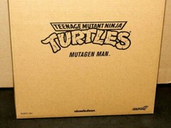 TEENAGE MUTANT NINJA TURTLES MUTAGEN GLOW EXCLUSIVE BOXED SET NEW SUPER 7 TMNT