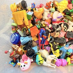 Large Lot of Toys, Cartoon Characters, Fast Food, Movie Minis, Vtg. – 13.5 lbs