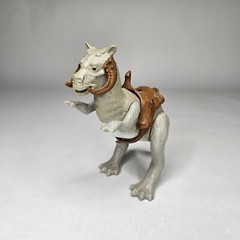 Kenner Star Wars 1979 ESB Tauntaun With Original Saddle Closed Belly