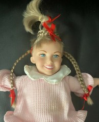 2000 HOW THE GRINCH WHO STOLE CHRISTMAS “CINDY LOU WHO “ TWIRLING BRAID DOLL