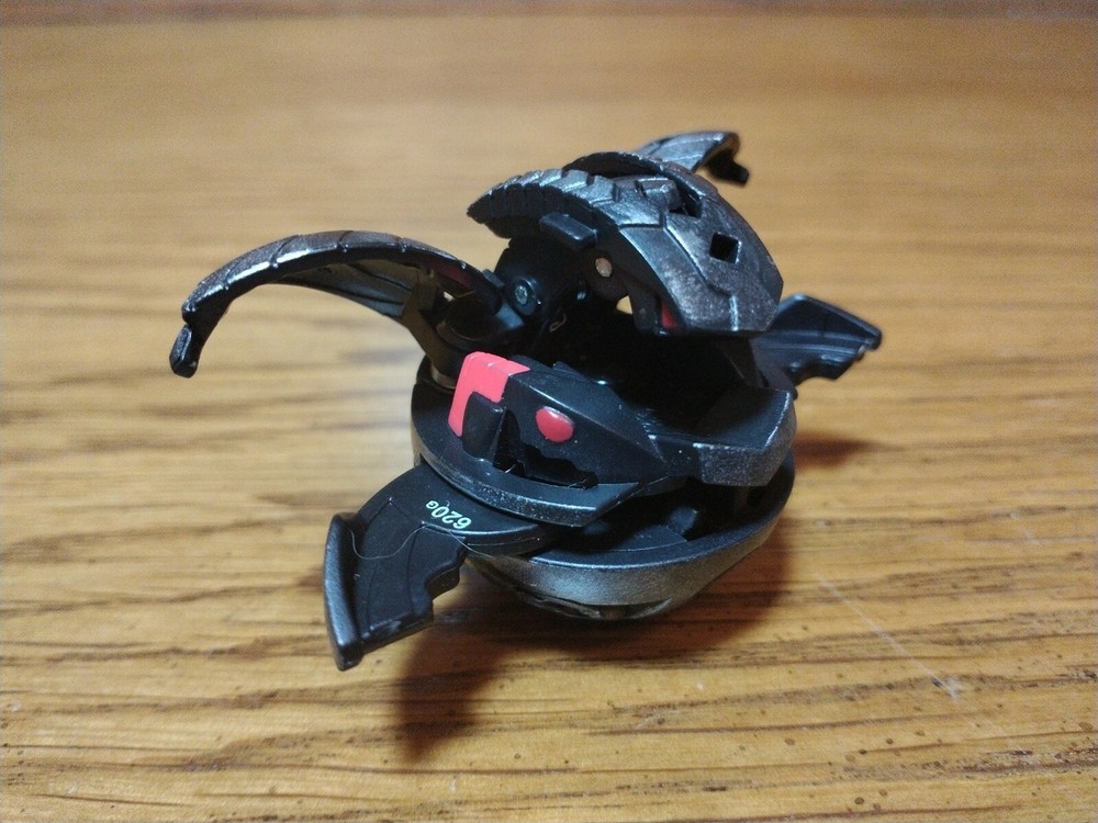 Bakugan Battle Brawlers Spin Dragonoid 620g Steel and Red ColorWay Spin Master