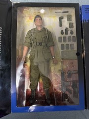 Sideshow Toys Platoon 1/6 Scale Set Of Three Sheen Out Of Plastic. Box Wear.