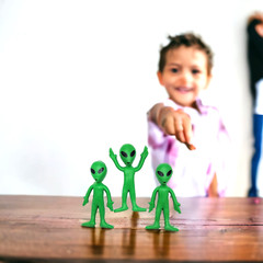 Bendable Rubber Green Aliens – 12 Pack (3.75″) Action Figures Bendable UFO