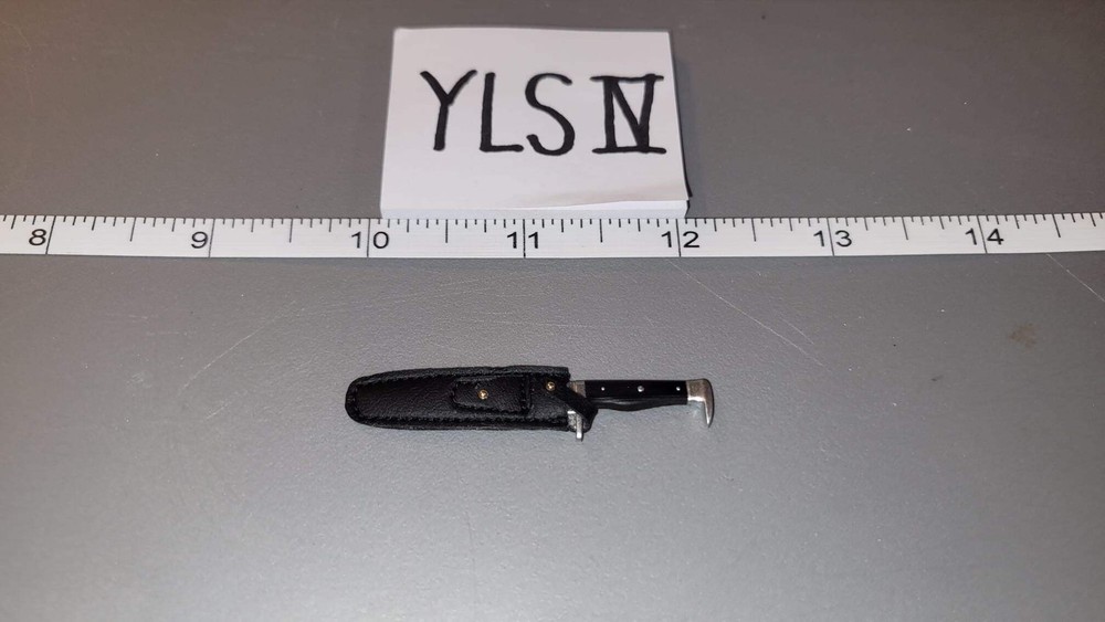 1/6 Scale Vietnam US Fighting Knife – Missing in Action Kaustic Plastic Colonel