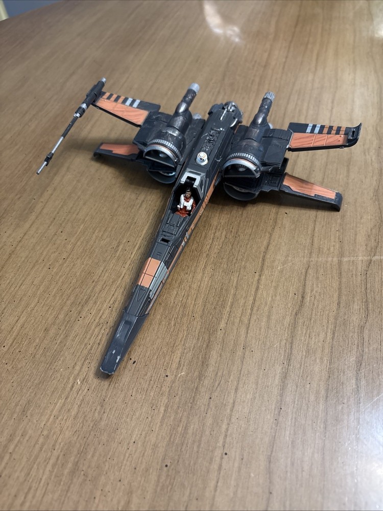 2017 Star Wars Poe Dameron’s X-Wing Last Jedi W/ BB8 Missing 3 Laser Canons