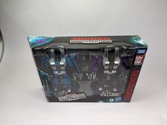 Skywarp & Thundercracker Transformers Earthrise War For Cybertron New NIB