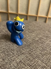 Rainbow friends blind bag figure SERIES 2 blue Roy Mojo open pack 2.5”