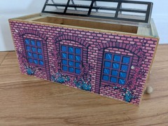 1999 Wooden Thomas Train “The Works” Double Engine Repair Shed (Britt Allcroft)
