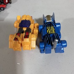 Robo-Kats Lion Cat Fighting Transformable Robots Tek Toys Robot Action Figure