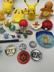 24pc Vintage Pokémon Figure Toy/Collectibles Lot – Unique PLUSH PIKACHU T4