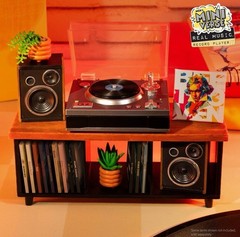MGA’s Miniverse Real Vinyl Playable Music Record Player PRESALE