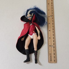 Golden Girl and the Guardians of the Gemstones Vultura figure 1980s (READ)