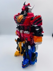 Bandai Power Rangers Jungle Fury Gekiranger DX Geki Touja Set Megazord