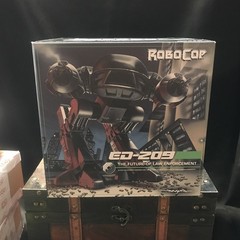 Neca RoboCop 80s Movie ED-209 Deluxe Robot 10″ Action Figure W/ Sound Reel Toy