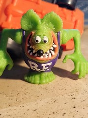 Ed Roth 1990 Kenner Rat Fink vehicle
