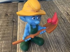 2.75”H Smurf Farmer 2011 Peyo McDonalds TV Movie Character Toy