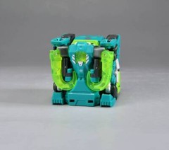 52TOYS BEASTBOX BB-27 TOXICHORN Bull Figure Cube Decompression Toy Magic Square