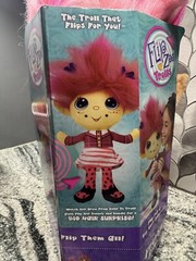FlipZee! Trolls Pretty in Pink Plush Doll That Flips For You NIB