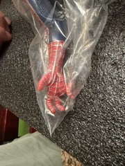 BEAST kingdom Friendly Neighborhood spider-man Statue BROKEN FINGER/fixable