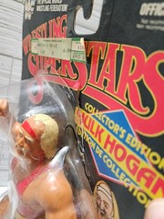Hulk Hogan Red Shirt Black Card WWF LJN Super Rare Cracked Bubble