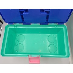 Littlest Pet Shop LPS Tackle Tool Box Carrying Case Storage Container & Figures