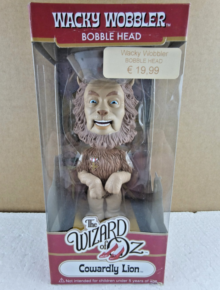 Funko Wacky Wobbler Cowardly Lion Wizard of Oz Bobblehead Figure NIB