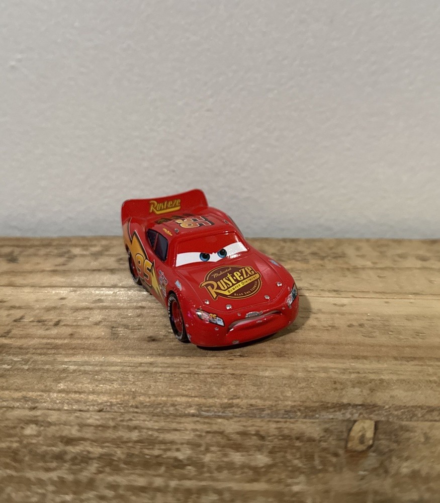 Disney Pixar Cars Determined Lightning McQueen Piston Cup Mattel