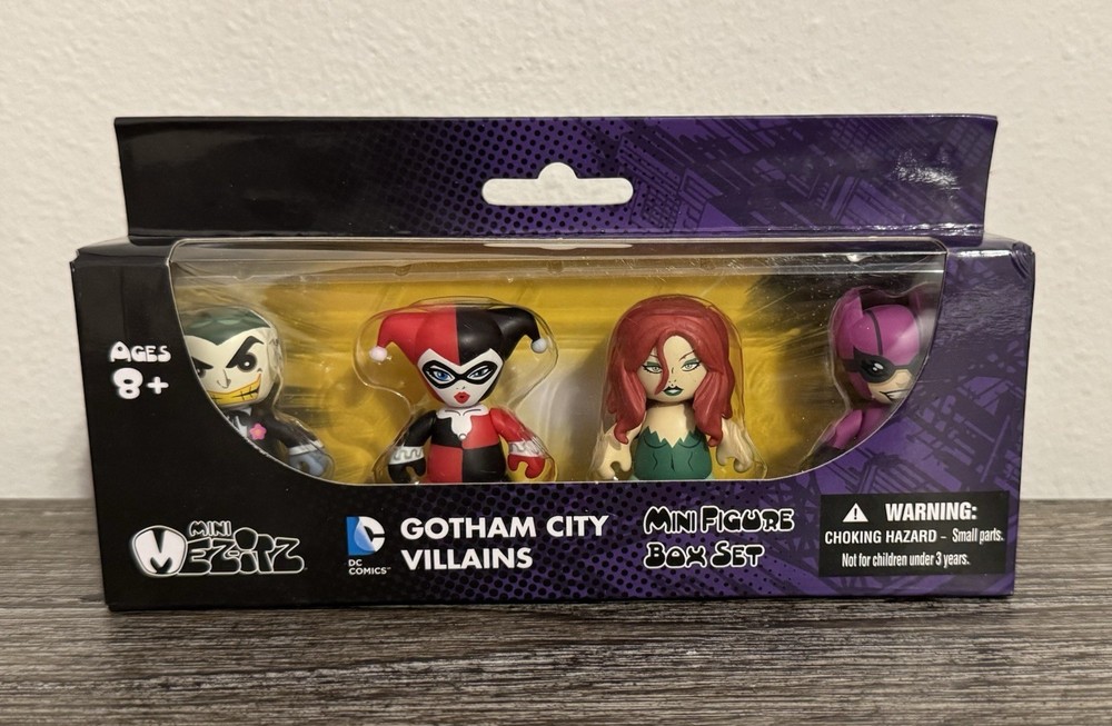 DC Mini Mezitz 4-pack Gotham City Villain Joker Harley Quinn Poison Ivy Catwoman