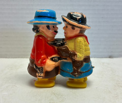 F4 VTG Marx Hard Plastic Dancing Couple & Gunslingers Ramp Walkers 1950’s