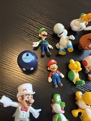 Super Mario Jakks World of Nintendo Figures Lot Yoshi Toad Luigi Bomb Fish Star