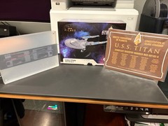 Fanhome Star Trek Picard USS Titan NCC-80102-A w/mag, plaque, and LCARS Okuda